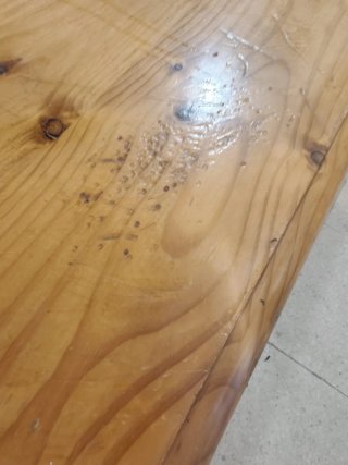 Cómoda de madera rústica
