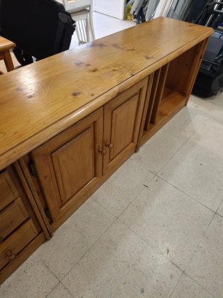 Cómoda de madera rústica
