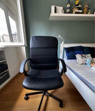 Silla de escritorio negra