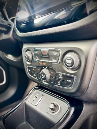 ✅ Jeep Compass 212€/mes 2017 1.6 120cv TECHO ✅