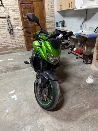 Kawasaki Z750 Verde