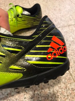 Scarpe da calcetto Adidas n.44 uomo