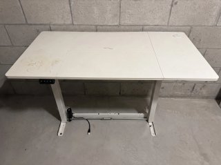Escritorio elevable eléctrico blanco con memoria