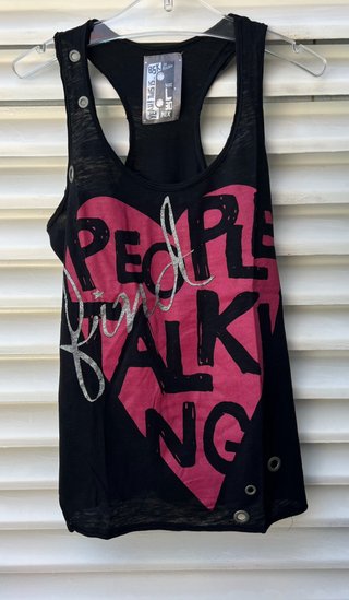 Camiseta Bershka Negra y Rosa Talla L