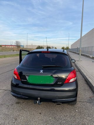 Peugeot 207 1,6 HDI 2010