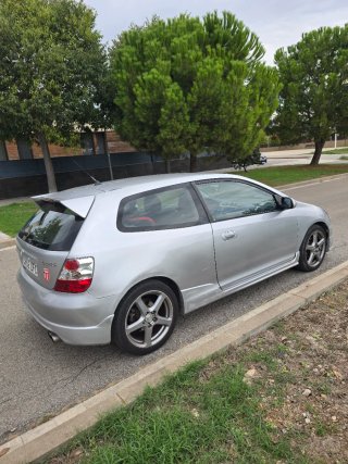 Honda Civic 2004