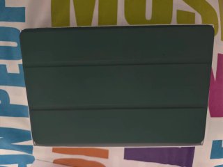Honor MagicPad 4 con cargador rápido y funda