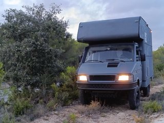 Iveco Daily 4x4 camper overland