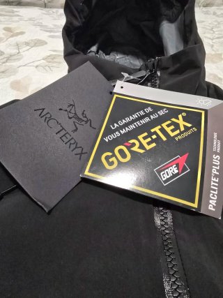 Cortavientos Arc'teryx Gore-Tex Negro