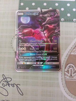 Carta Pokémon Yveltal GX 79/131