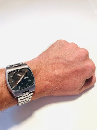 reloj seiko 5 tv screen gris 1982 6309