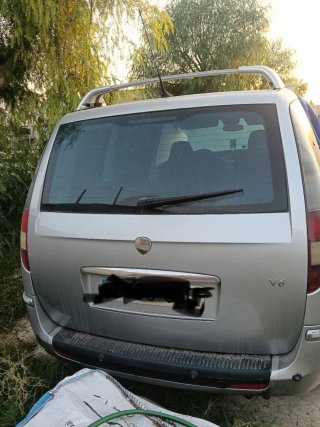 Lancia Phedra 2006