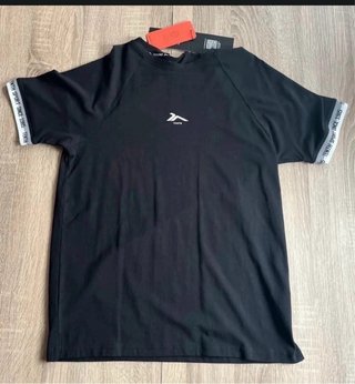 Camiseta Tenth Negra Talla S Nueva con etiqueta
