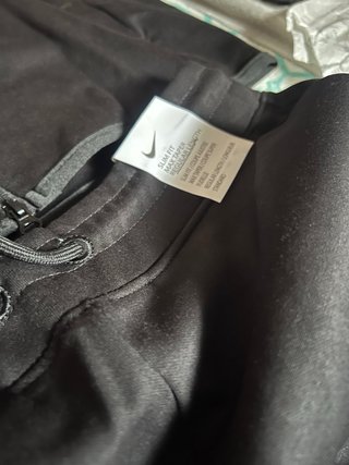 Conjunto Nike Tech Fleece Syna World Negro