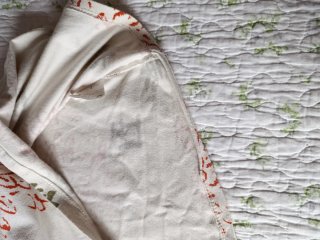 Niqui asimétrico estampado oriental