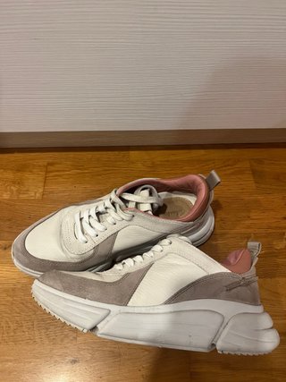 Bambas Clarks Blancas y Beige