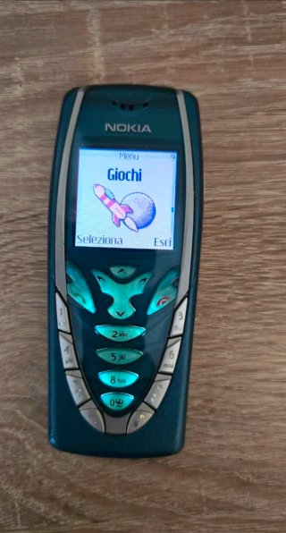 Nokia 7210 + Batteria + Caricabatterie (Vintage)
