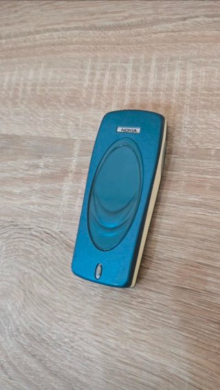 Nokia 7210 + Batteria + Caricabatterie (Vintage)