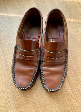 Zapatos tipo castellano