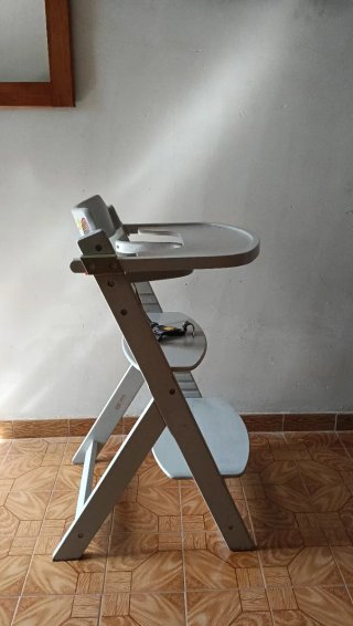 Trona Evolutiva de Madera Safety 1st.