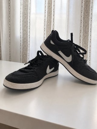 Zapatillas Nike Negras y Blancas