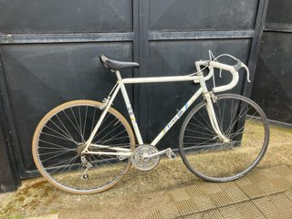 Bicicleta de carretera BH Titan