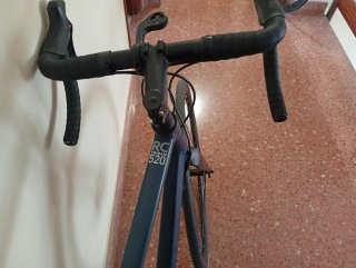 Transmisión Shimano 105 con piñorera de 11 v