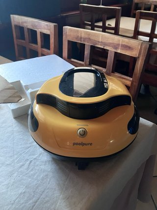 Robot Limpiafondos Piscina POOLPURE Inalámbrico