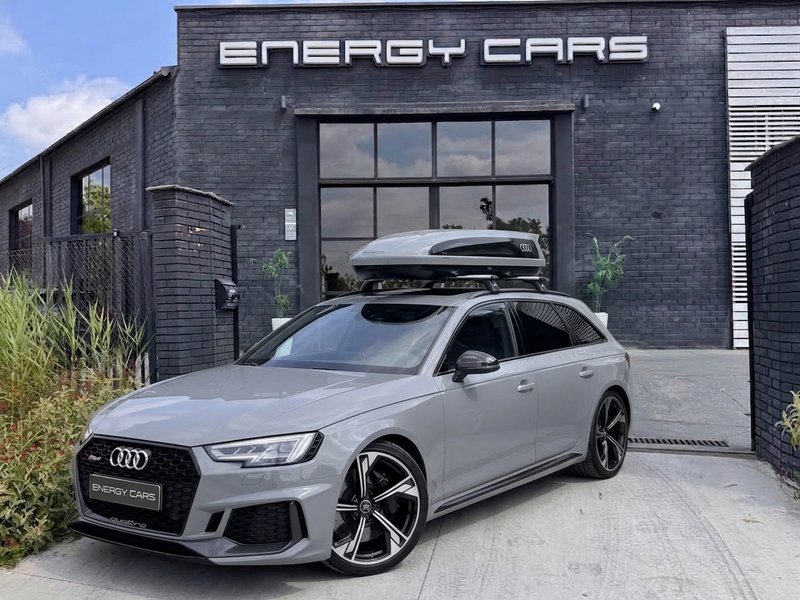 Audi RS4 2019