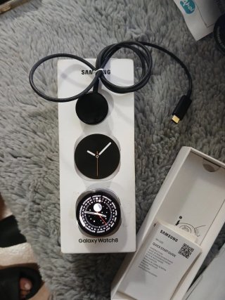 Samsung Galaxy Watch 8 Plateado