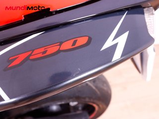 SUZUKI GSX-R 750 K6-K7