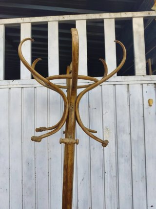 Perchero de Pie Antiguo de Madera