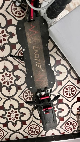 Patinete Eléctrico con Pantalla y Modos