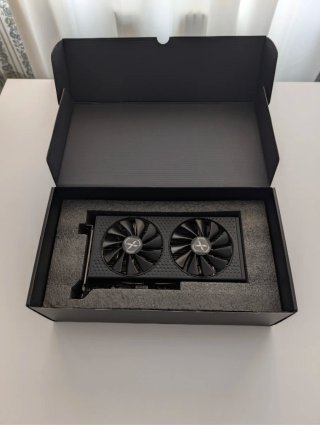 Tarjeta Gráfica XFX Speedster SWFT 210 RX 6600 8GB