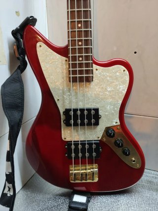 Bajo Eléctrico Stagg Rojo
