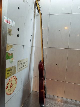 Bajo Eléctrico Stagg Rojo