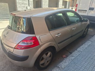 ​Renault Megane 1.6 (2006) - Etiqueta C