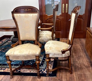 2 Sedie e 2 Poltrone Classiche in Stile Luigi XVI