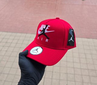 Gorra Nike Jordan Roja