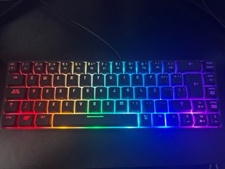 Teclado 60% Membrana RGB con Caja