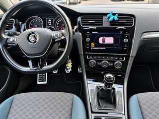 Volkswagen Golf Sport