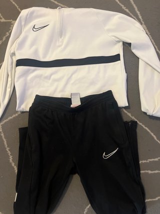 Conjunto deportivo Nike 137-147 cm