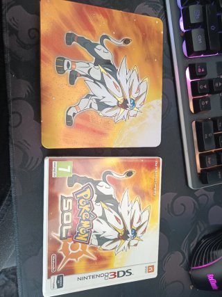Pokémon Sol (Nintendo 3DS) + Steelbook