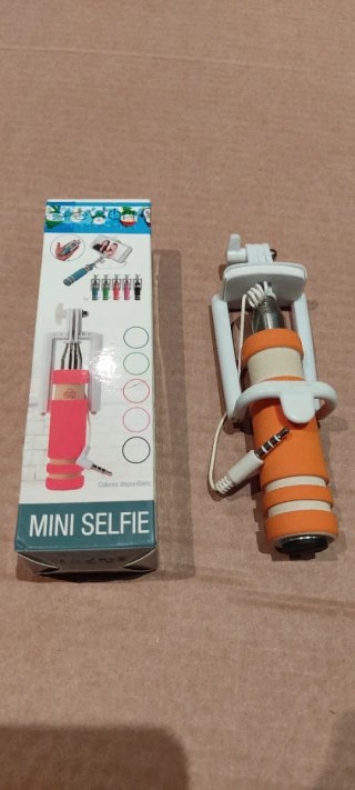 Mini Palo Selfie Extensible con Cable
