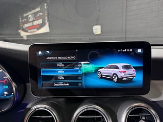 Mercedes-Benz GLC 300de AMG 2022