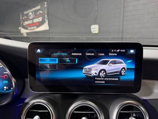 Mercedes-Benz GLC 300de AMG 2022
