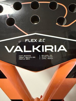 Pala de pádel Joma Valkiria