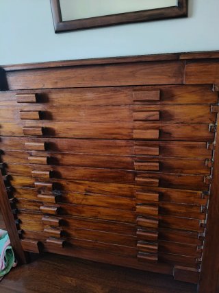 Cómoda de madera