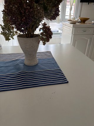 Mesa extensible blanca Ikea de 90x90