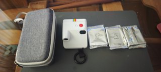 Polaroid Go Gen 2 Blanca + Funda + Film